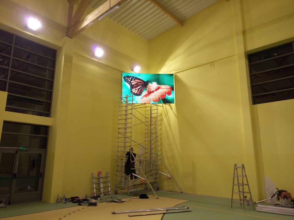 Монтаж экранов LED Польша